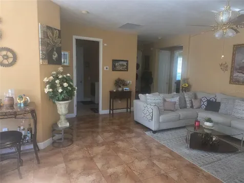 328 Indian Wells Avenue Poinciana FL 34759