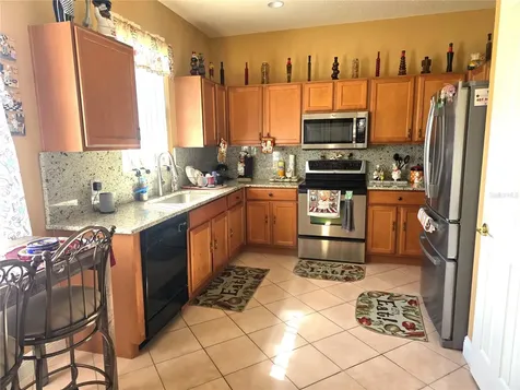 328 Indian Wells Avenue Poinciana FL 34759