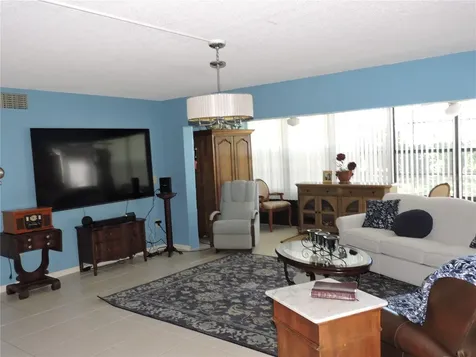 133 La Casa Lake Wales FL 33898