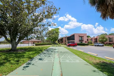 133 La Casa Lake Wales FL 33898