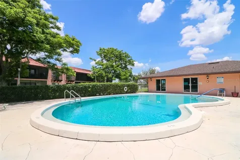133 La Casa Lake Wales FL 33898