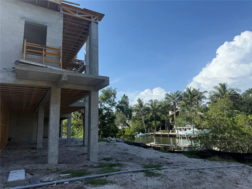 5179 Hidden Harbor Road Sarasota FL 34242