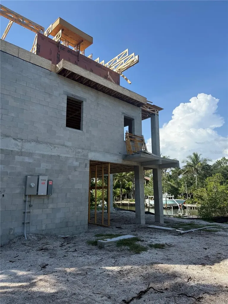 5179 Hidden Harbor Road Sarasota FL 34242