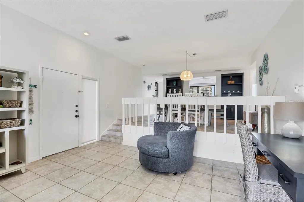 1093 Lake House Circle Sarasota FL 34242