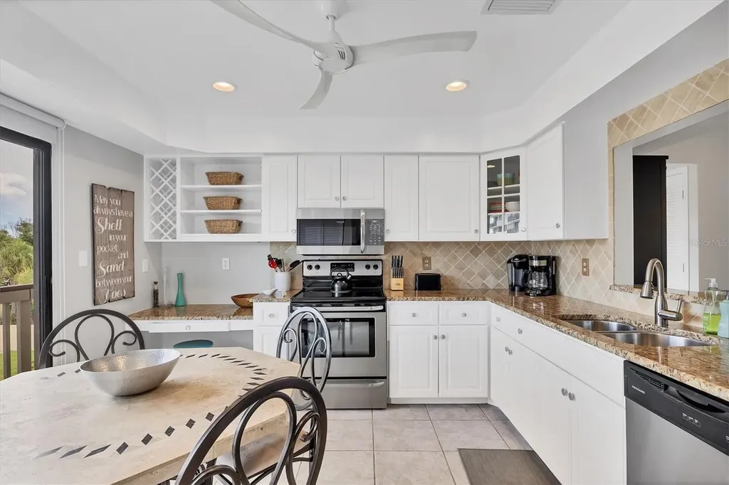 1093 Lake House Circle Sarasota FL 34242