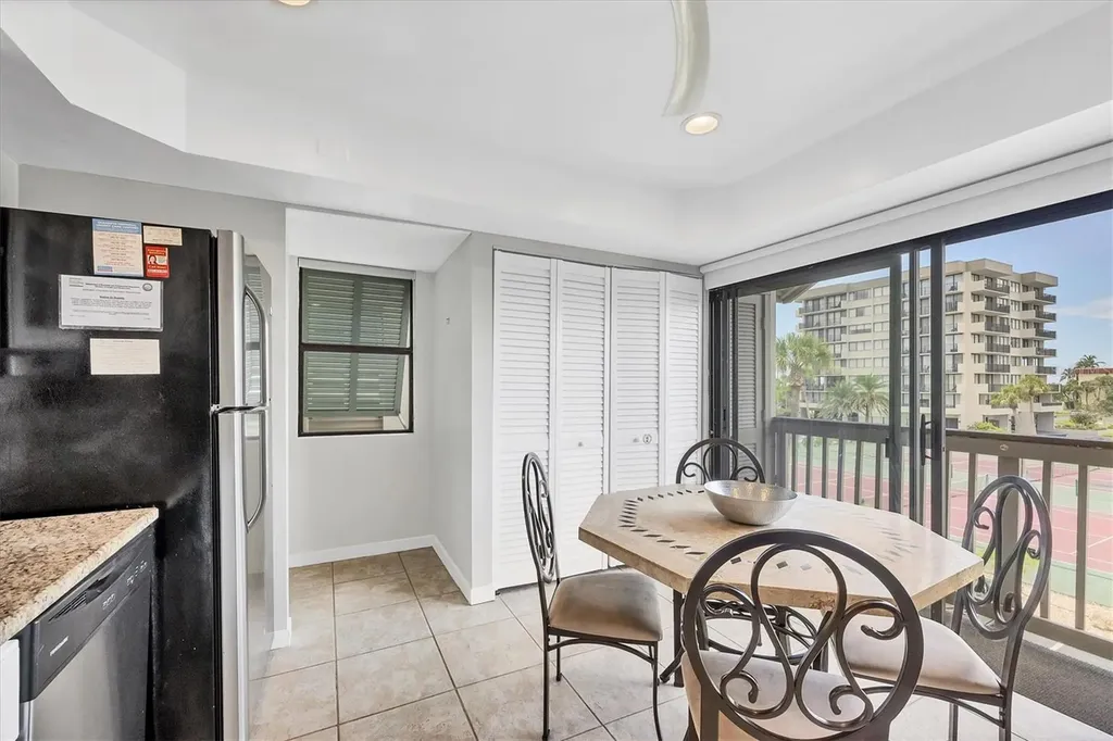 1093 Lake House Circle Sarasota FL 34242