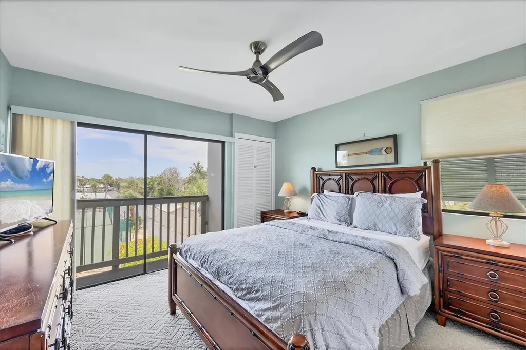 1093 Lake House Circle Sarasota FL 34242