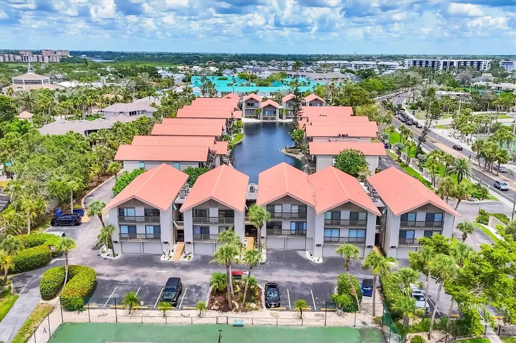 1093 Lake House Circle Sarasota FL 34242