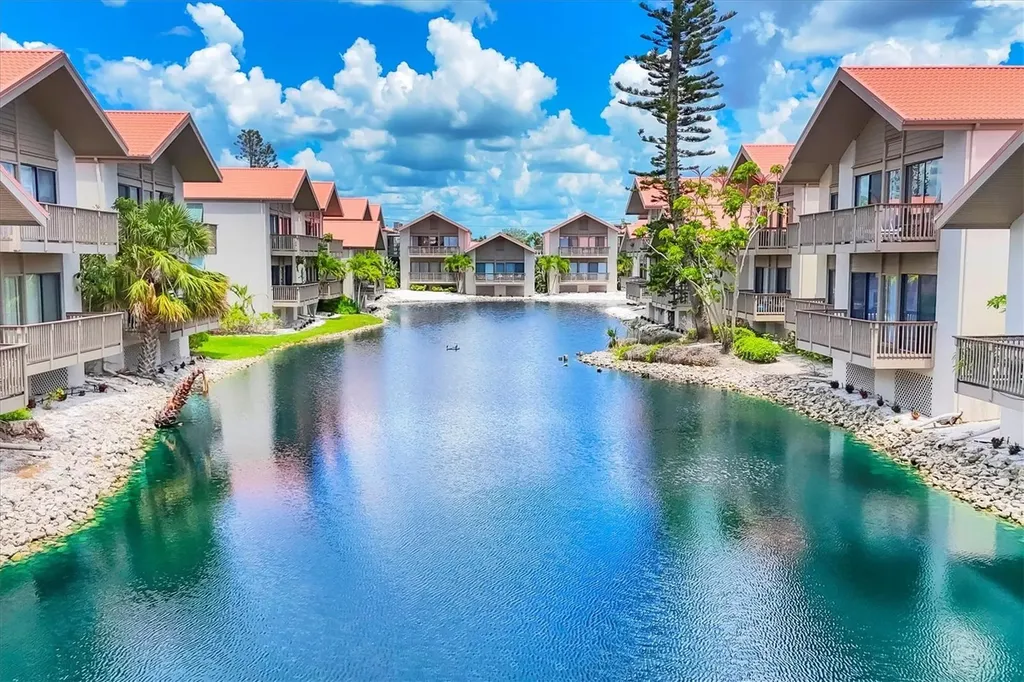 1093 Lake House Circle Sarasota FL 34242