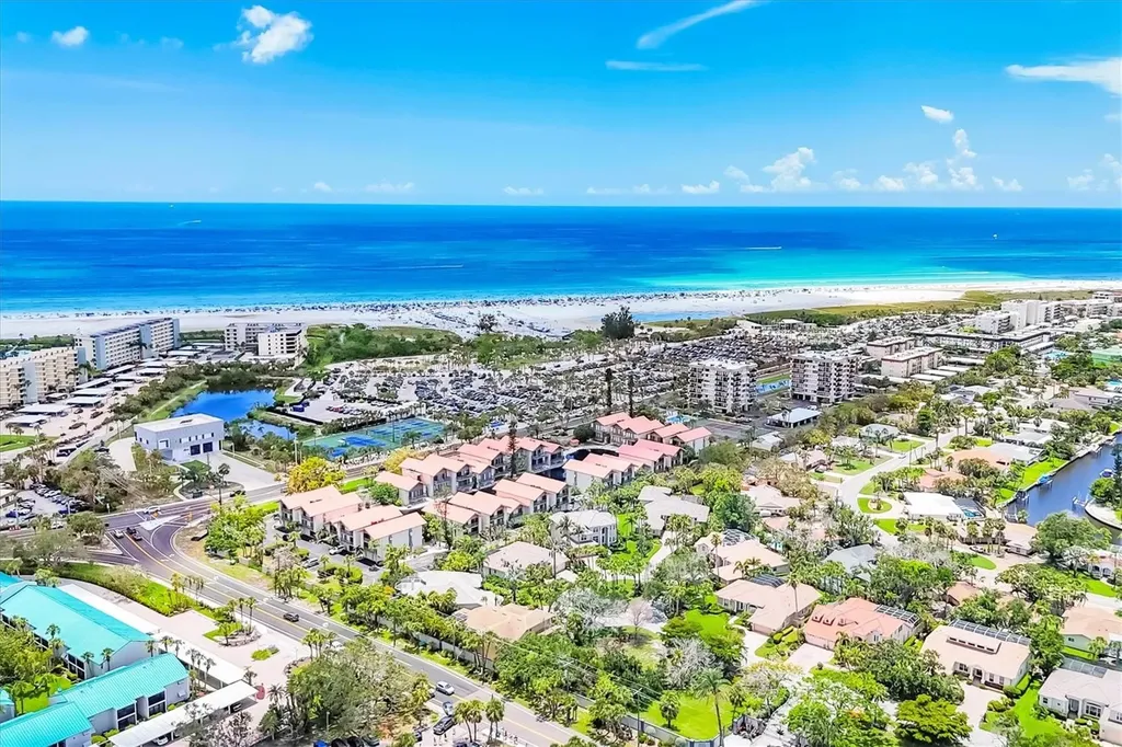 1093 Lake House Circle Sarasota FL 34242