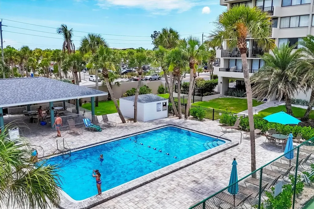 1093 Lake House Circle Sarasota FL 34242