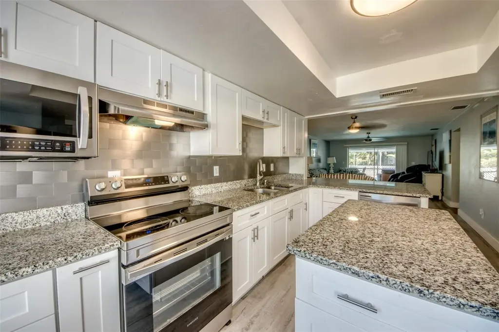 912 SE 24th Avenue Cape Coral FL 33990