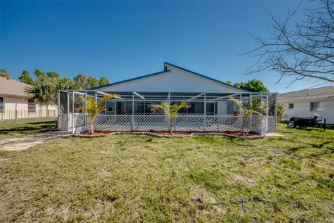 912 SE 24th Avenue Cape Coral FL 33990