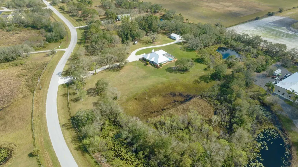 1950 Bern Creek Loop Sarasota FL 34240