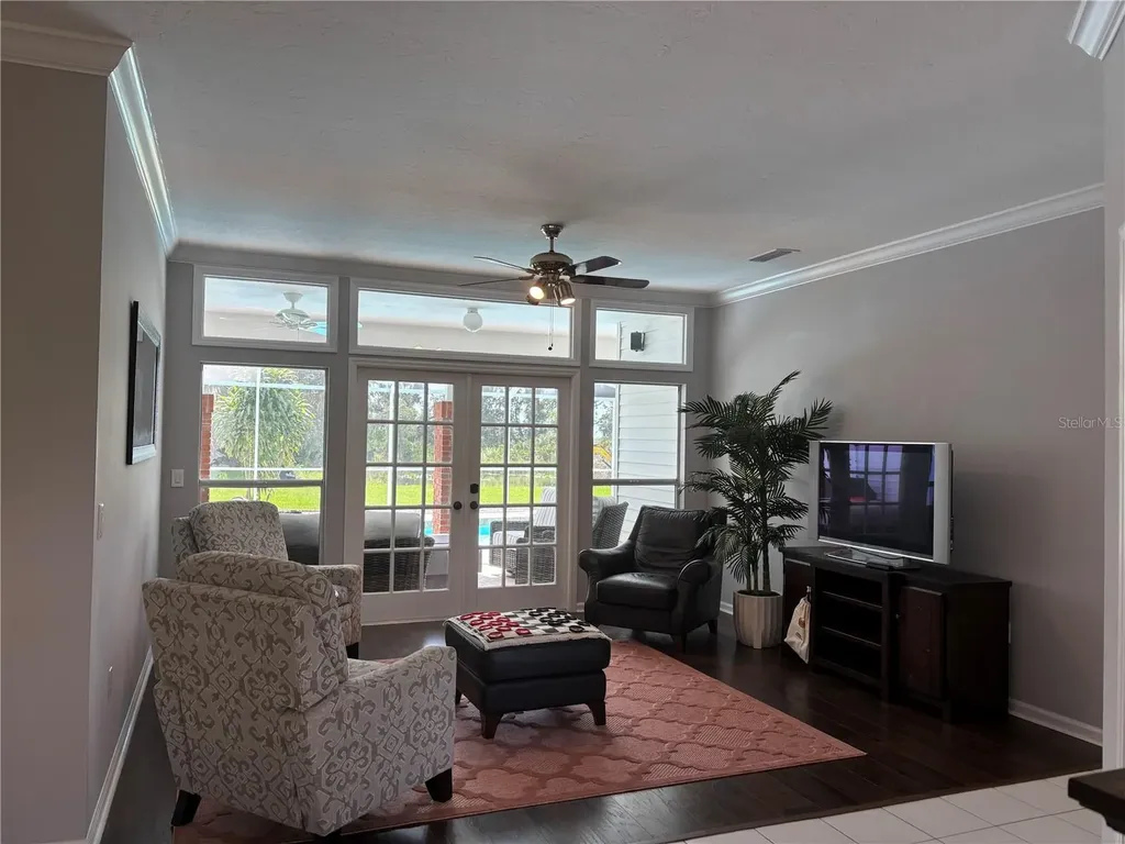 1950 Bern Creek Loop Sarasota FL 34240