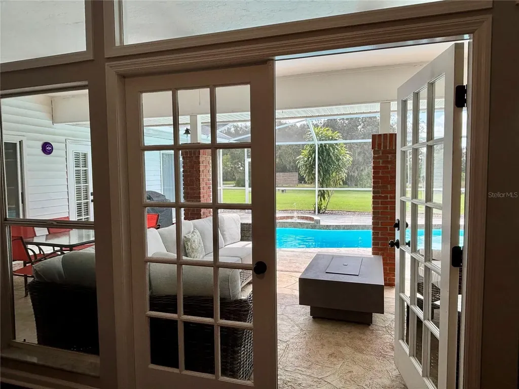 1950 Bern Creek Loop Sarasota FL 34240