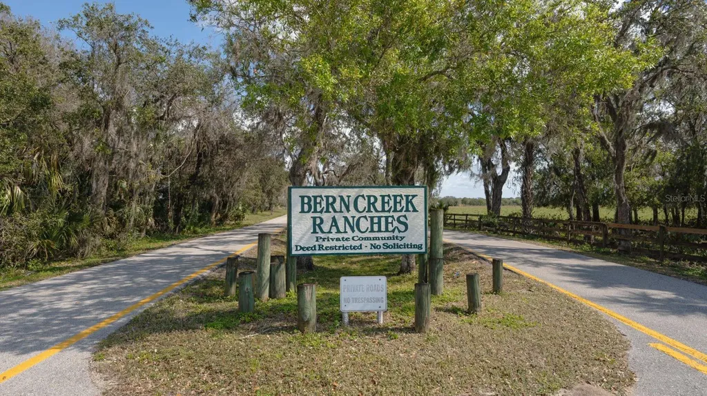 1950 Bern Creek Loop Sarasota FL 34240