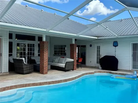 1950 Bern Creek Loop Sarasota FL 34240