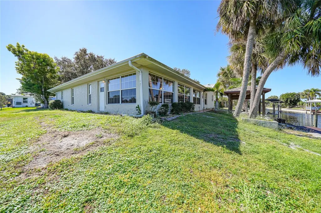 2037 Palm Harbor Terrace Punta Gorda FL 33982