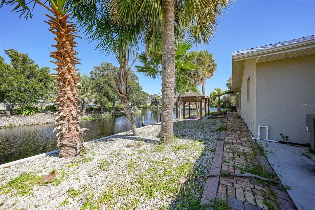 2037 Palm Harbor Terrace Punta Gorda FL 33982