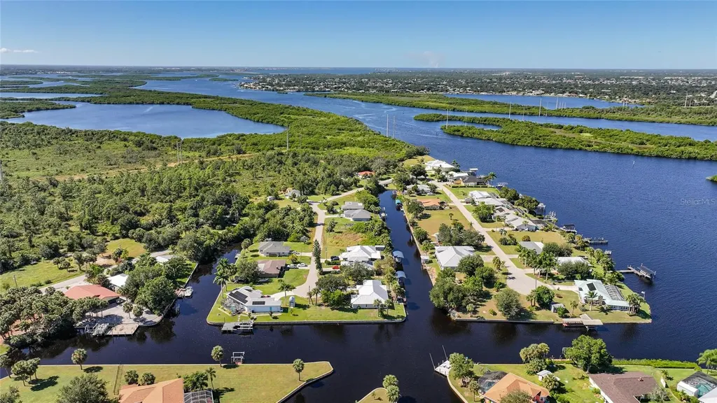 2037 Palm Harbor Terrace Punta Gorda FL 33982