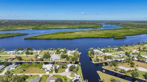 2037 Palm Harbor Terrace Punta Gorda FL 33982