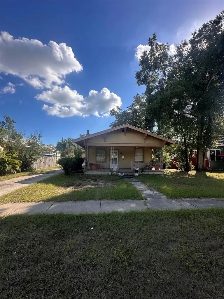 112 W Powhatan Avenue Tampa FL 33604