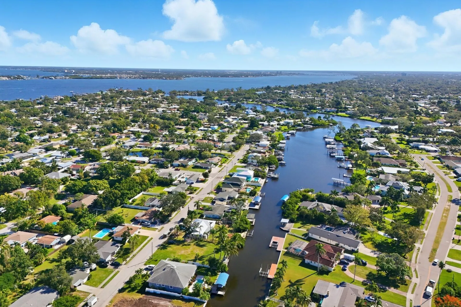 6915 9th Avenue NW Bradenton FL 34209