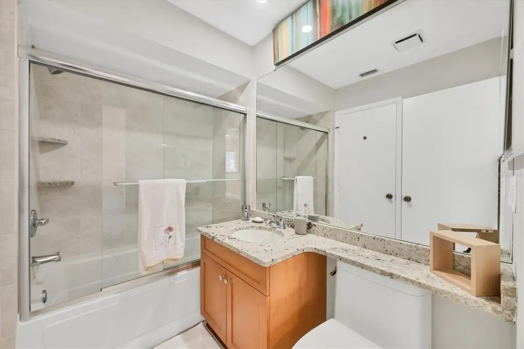 5222 Myrtle Sarasota FL 34235