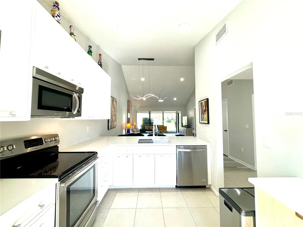 5222 Myrtle Sarasota FL 34235
