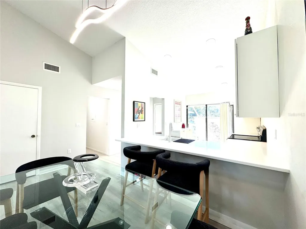5222 Myrtle Sarasota FL 34235