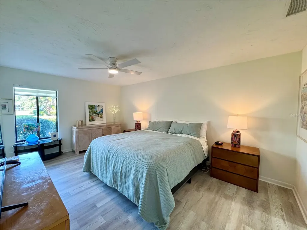 5222 Myrtle Sarasota FL 34235