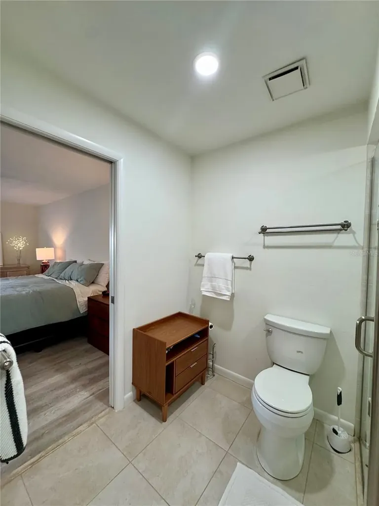 5222 Myrtle Sarasota FL 34235