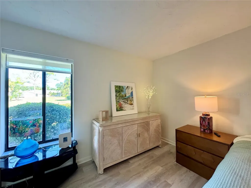 5222 Myrtle Sarasota FL 34235