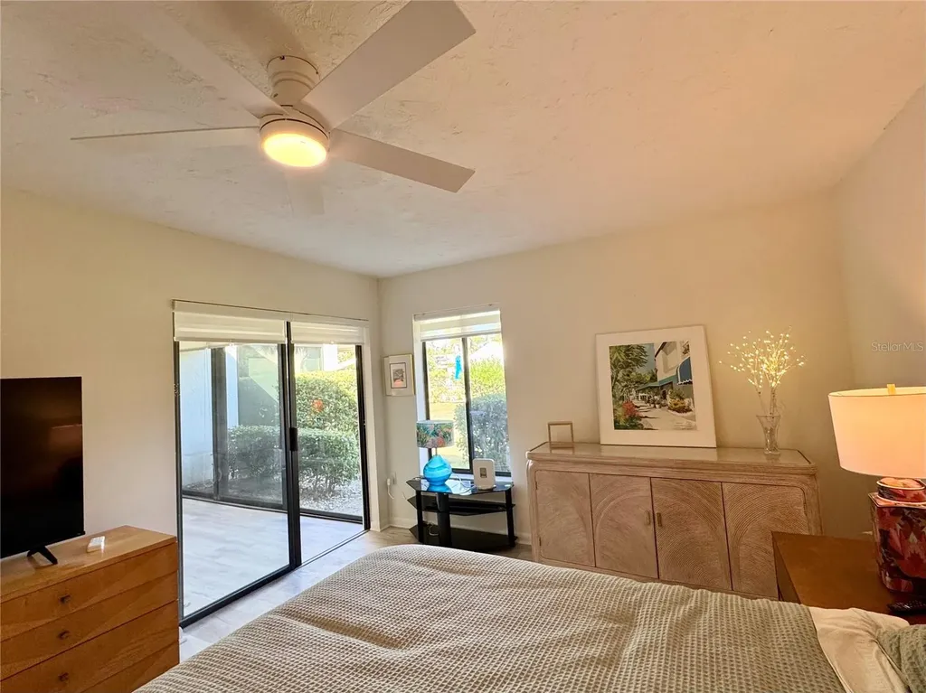 5222 Myrtle Sarasota FL 34235