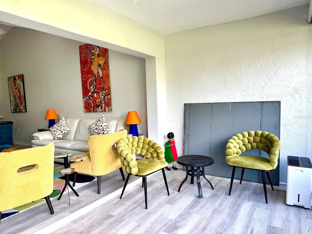 5222 Myrtle Sarasota FL 34235