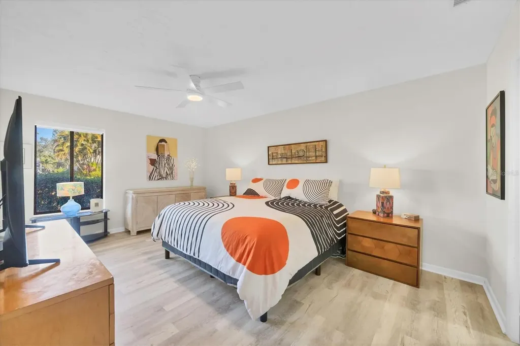 5222 Myrtle Sarasota FL 34235