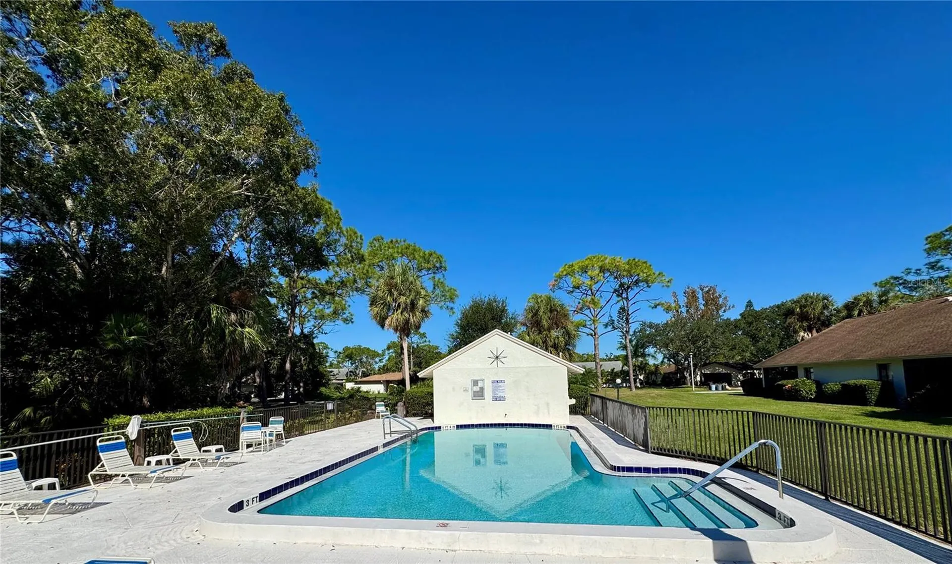 5222 Myrtle Sarasota FL 34235