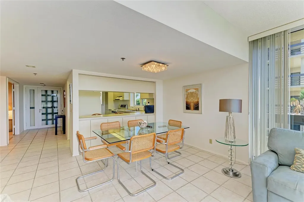 1065 Gulf Of Mexico Drive Longboat Key FL 34228