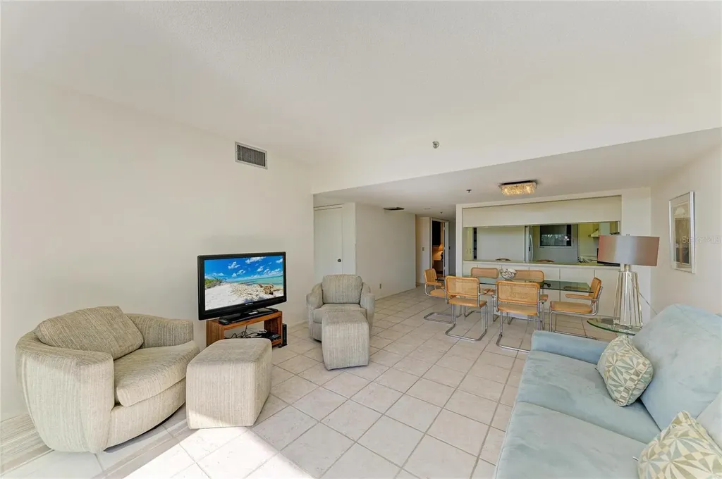 1065 Gulf Of Mexico Drive Longboat Key FL 34228