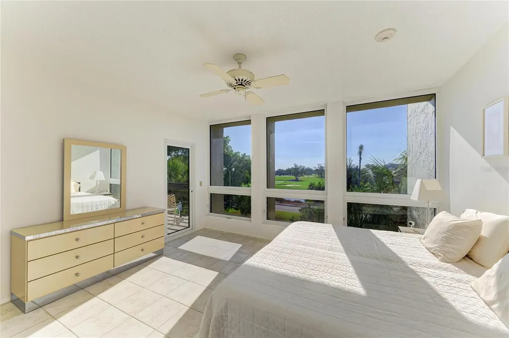 1065 Gulf Of Mexico Drive Longboat Key FL 34228