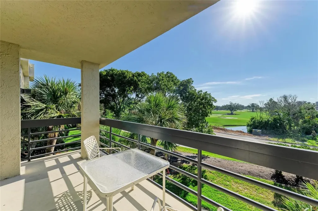 1065 Gulf Of Mexico Drive Longboat Key FL 34228