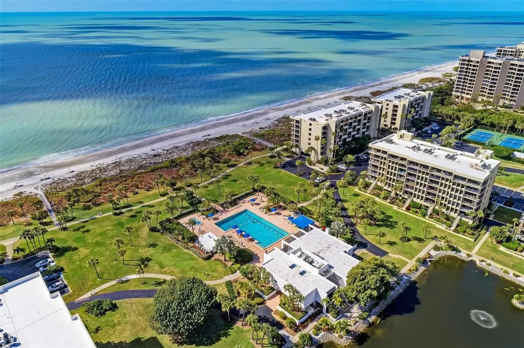 1065 Gulf Of Mexico Drive Longboat Key FL 34228