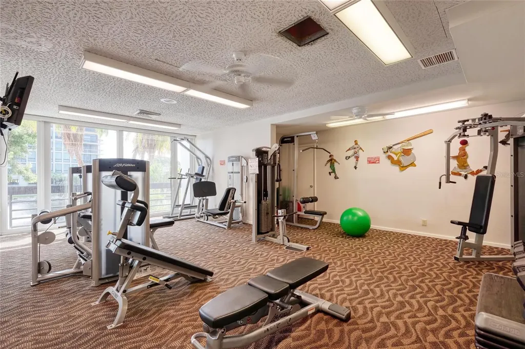 1065 Gulf Of Mexico Drive Longboat Key FL 34228