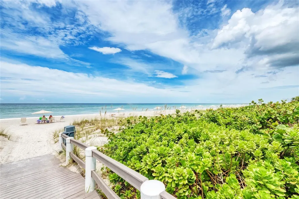 1065 Gulf Of Mexico Drive Longboat Key FL 34228