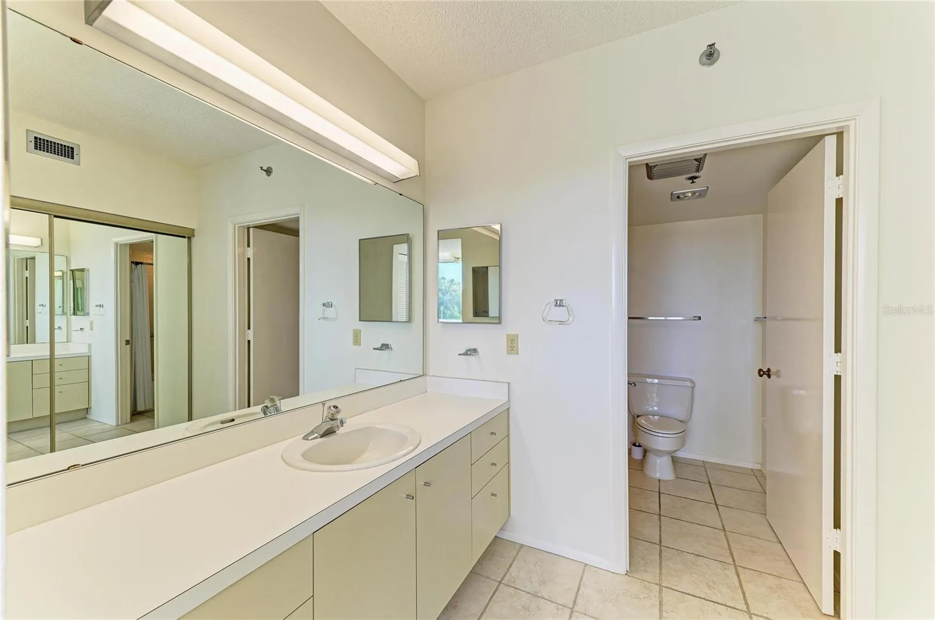 1065 Gulf Of Mexico Drive Longboat Key FL 34228