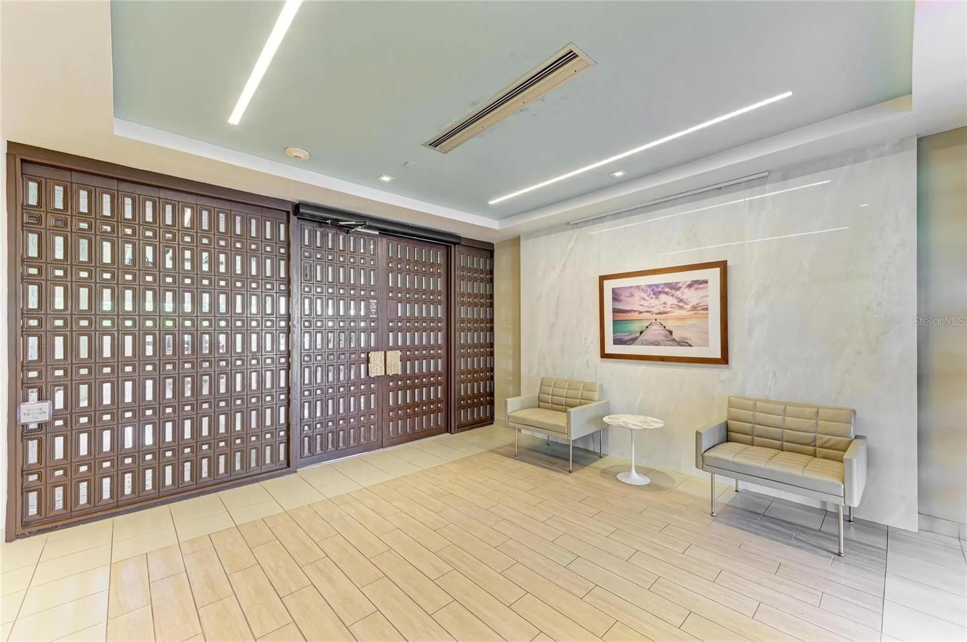 1065 Gulf Of Mexico Drive Longboat Key FL 34228