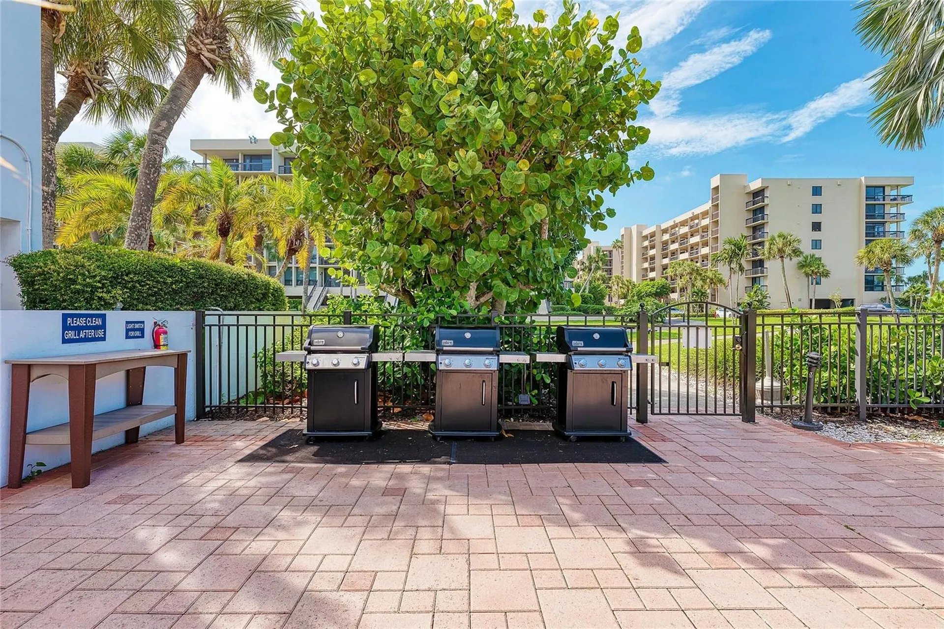 1065 Gulf Of Mexico Drive Longboat Key FL 34228