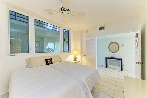 1065 Gulf Of Mexico Drive Longboat Key FL 34228