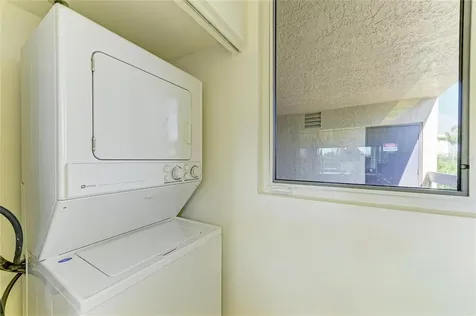 1065 Gulf Of Mexico Drive Longboat Key FL 34228